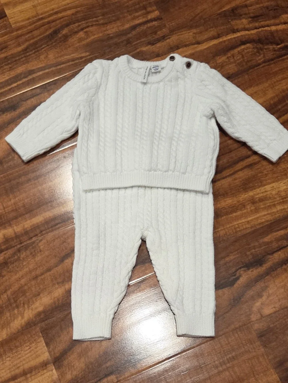 Janie and Jack EUC 3-6 Months White Cableknit Sweater and Pants Set